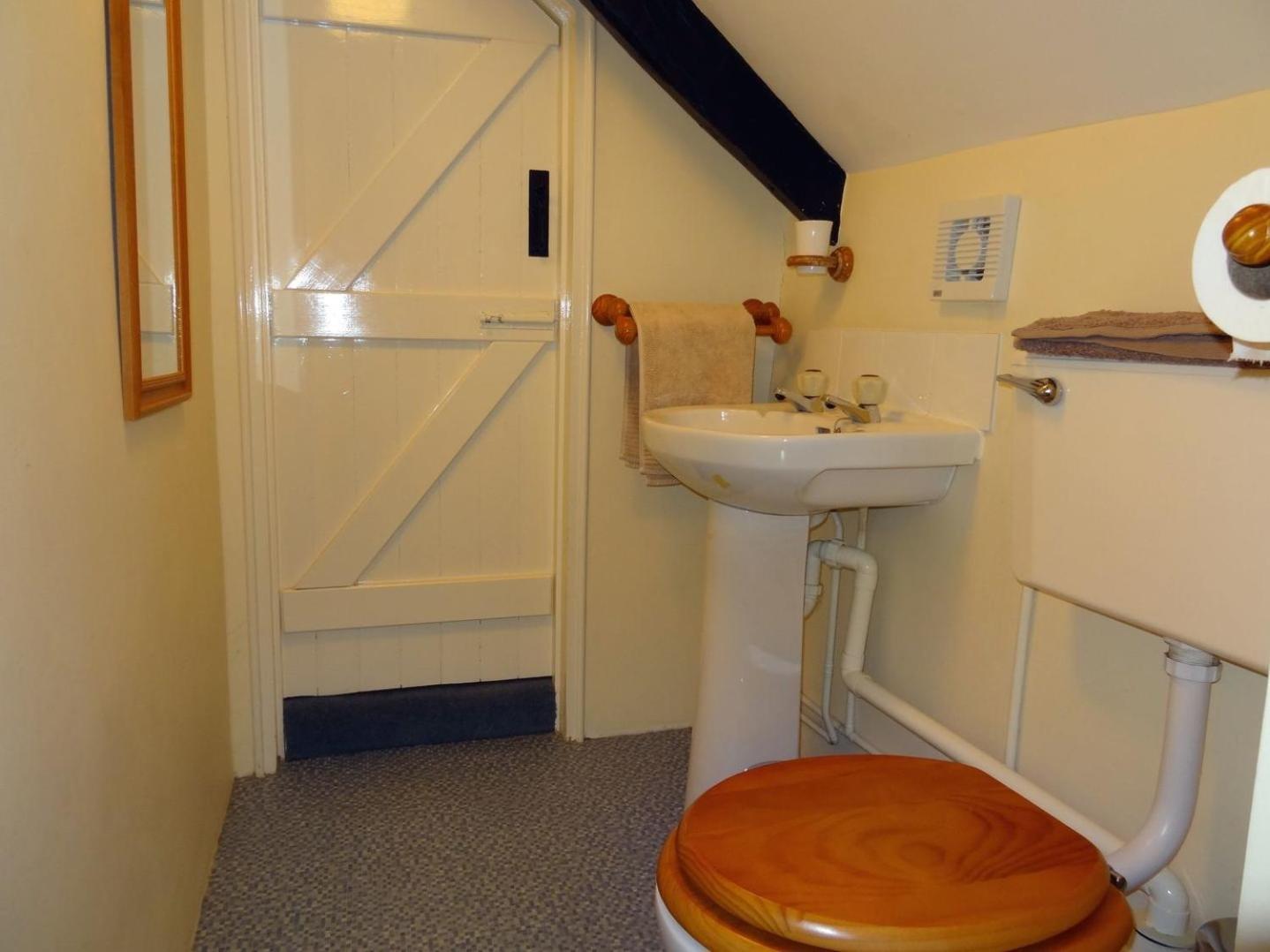 Lew Quarry Cottage Lewdown ภายนอก รูปภาพ
